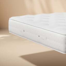The Lilibet - Small Double - 3000 Pocket Spring Natural Fillings Mattress - Fabric/Foam - 4ft - Happy Beds - thumbnail 4