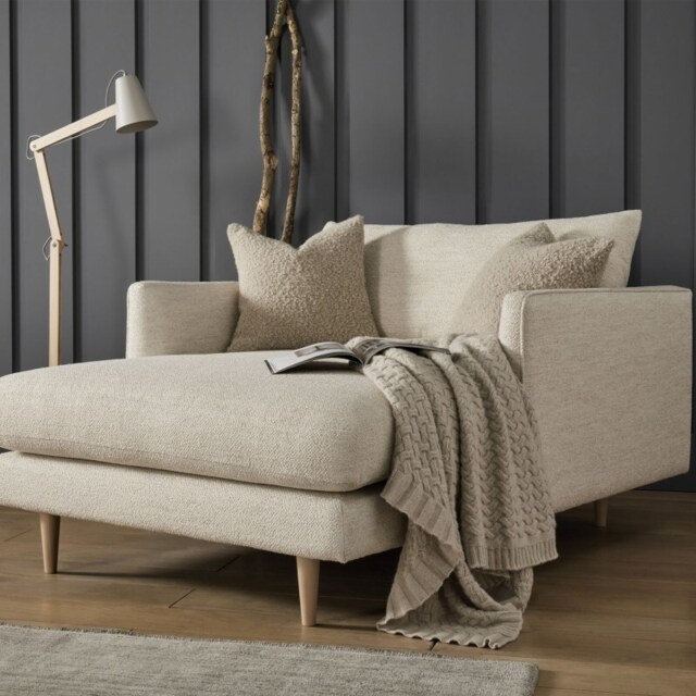 Chelmsford Snuggler Chaise - Foam - Grade C