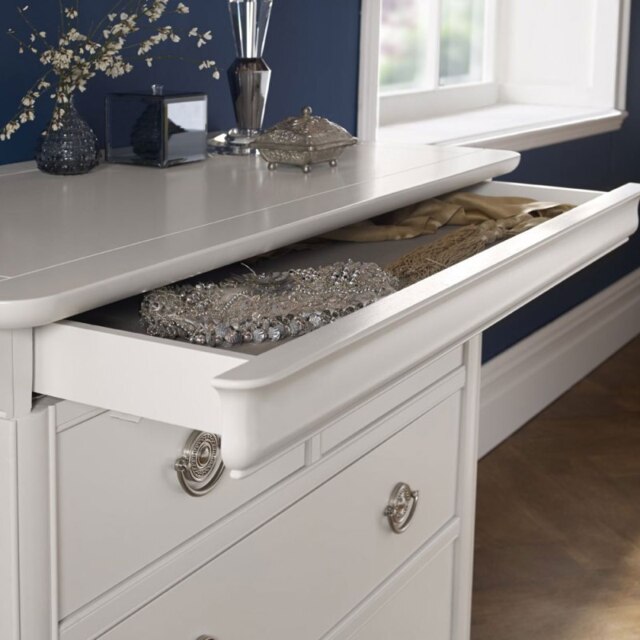 Chantilly White 2 plus 4 Drawer Chest