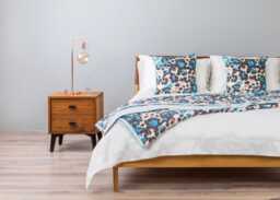 De La Espada McQueen Bedside Table Walnut - thumbnail 2