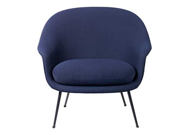 Gubi Bat Lounge Chair in Vidar 554