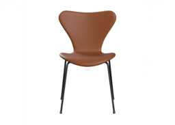 Fritz Hansen Series 7 Chair Essential Leather Walnut with Black Legs