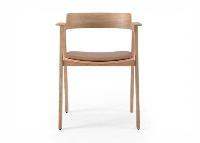 Gazzda Flip Dining Chair Oak Natural Dakar Leather Whisky