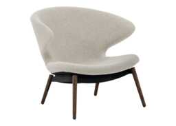 Case Ella Lounge Chair in Walnut and Boucle Chalk