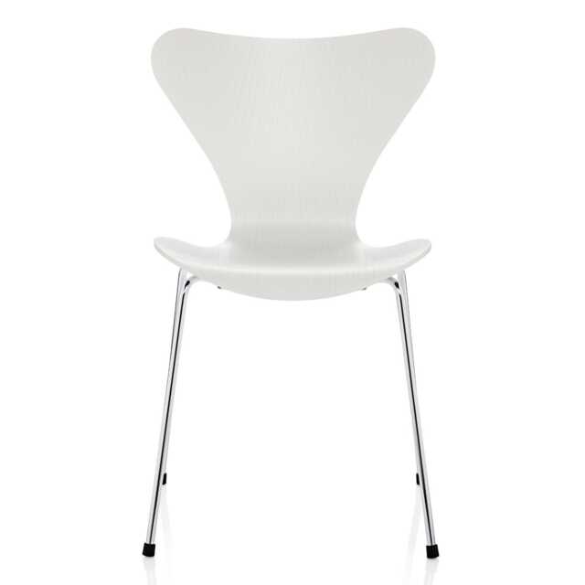 Fritz Hansen Series 7 Chair Coloured Ash White Chrome Legs