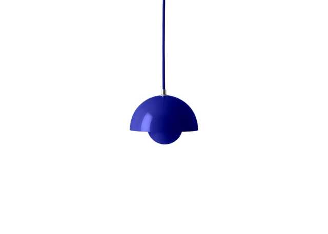 &Tradition Flowerpot Pendant Light VP10 Cobalt Blue