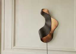ferm LIVING Oyster Wall Lamp Black - thumbnail 2