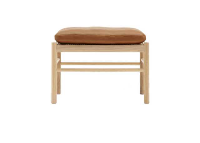 Carl Hansen & Son OW149F Colonial Footstool Soaped Oak Upholstered in Thor 307 - image 1