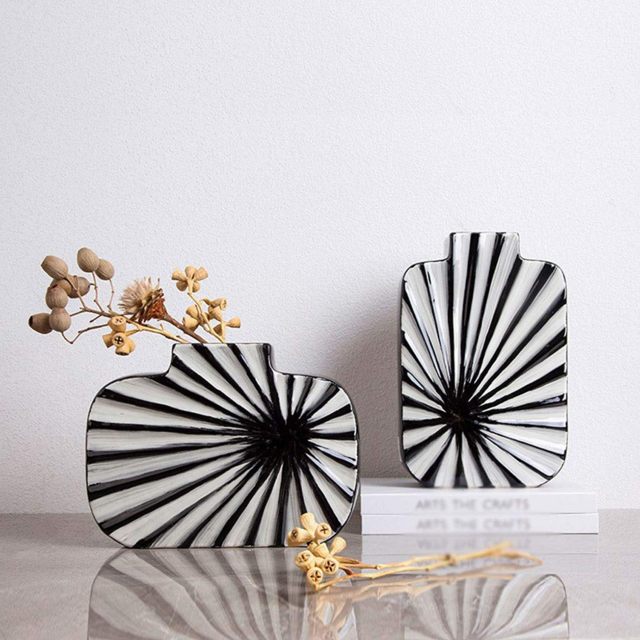 2 Pieces Abstract White & Black Striped Resin Flower Vase Set Home Ornament Decor Art - image 1