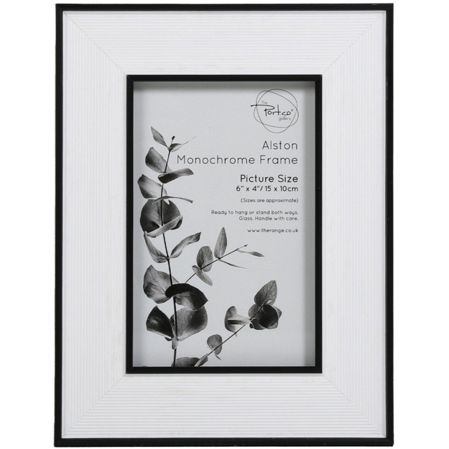 The Port Co. Gallery Alston Monochrome Photo Frame 6 x 4 inch