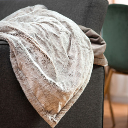 Beurer Cream Fluffy Nordic Electric Heated Throw 200 x 150cm - thumbnail 4