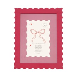Carmine Scalloped Photo Frame Pink 6x4in - thumbnail 1