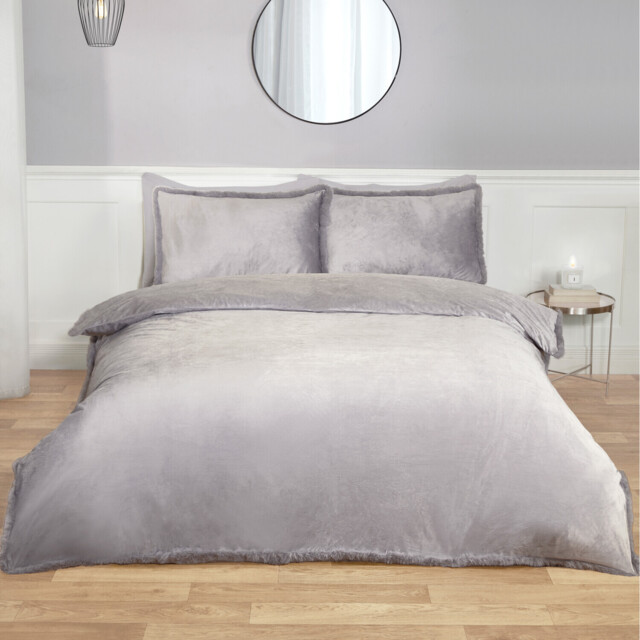 Selena Grey King Size Velvet Duvet Set - image 1