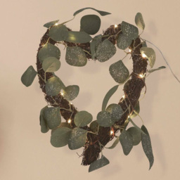 Lighting Collection Rattan Heart with Leaf
