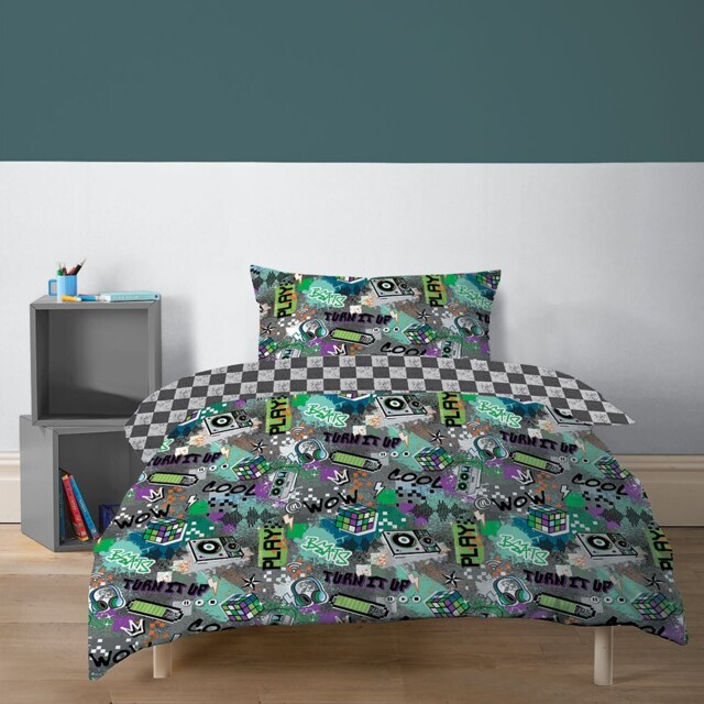 Double Multicolour Graffiti DJ Duvet Set - image 1
