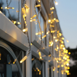 Eagle Connect 120 Warm White LED White Cable Icicle Light 5m - thumbnail 3