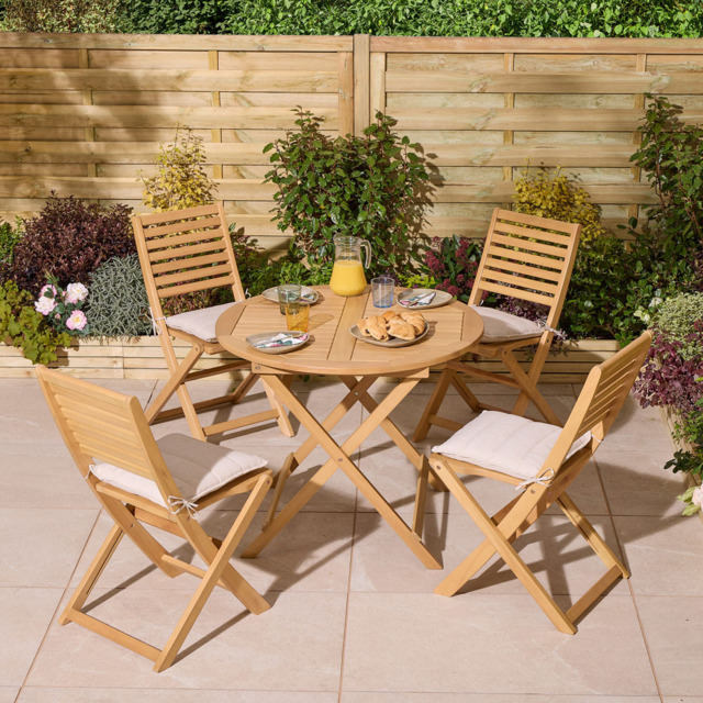 Rowlinson Ashdown 4 Seater Dining Set with Cushions - image 1