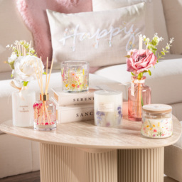 Spring Inclusion Candle - thumbnail 2