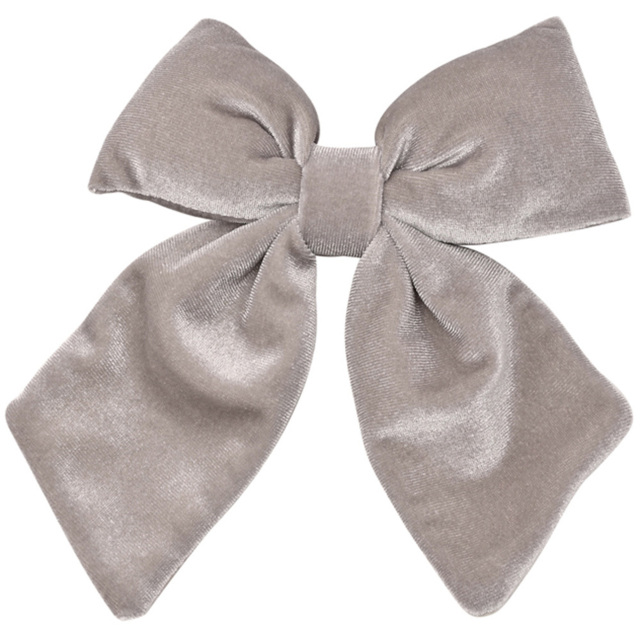 The Seasonal Gift Co. Silver Velvet Bow with Clip 14 x 16cm - image 1