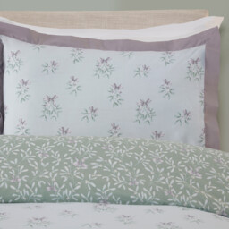 Green King Size Mistletoe Kisses Duvet Set - thumbnail 3