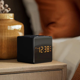 Philips TAR4500 Dual Alarm FM Clock Radio with USB-C Charging Port - thumbnail 2