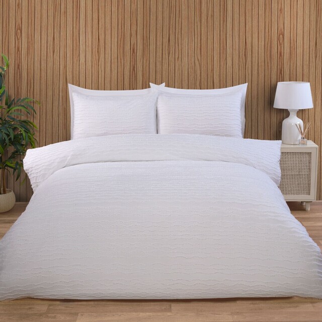 Marina White Double Tufted Duvet Set - image 1