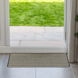 Black and White 50 x 80cm Geo Triangle Washable Doormat - thumbnail 2