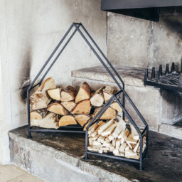 Ivyline House-Shaped Black Iron Log Holder 65 x 56cm - thumbnail 3