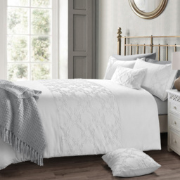 Intimates Kiera Double Tufted White Duvet and Pillowcase Set