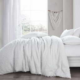 Intimates Astra Super King Size Tufted White Duvet and Pillowcase Set