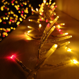 Premier 960 Red and Vintage Gold LED Cluster Lights 12.4m - thumbnail 3