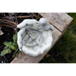 Marco Paul Stone Effect Resin Open Hands with Robin Bird Seed Feeder - thumbnail 3