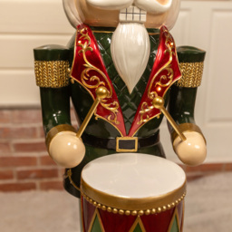 The Christmas Centre Traditional Light Red and Green LED Drummer Soldier Nutcracker 4ft - thumbnail 3
