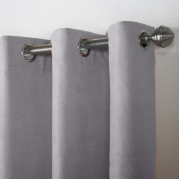 Alan Symonds Velvet Chenille Ring Top Eyelet Curtains Silver 142 x 183cm - thumbnail 3