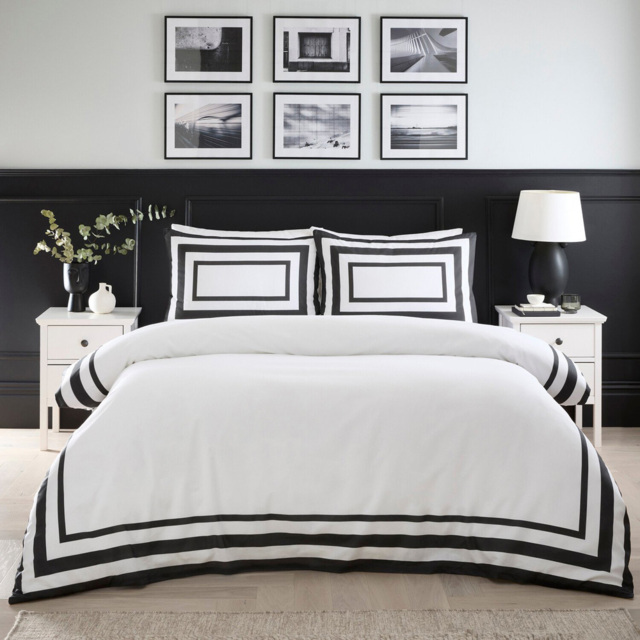 Oxford Border Duvet Set Monochrome Superking - image 1