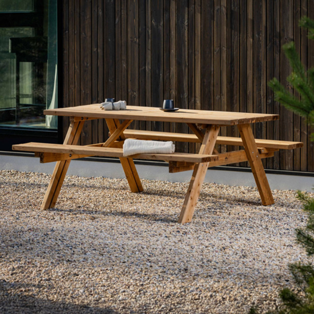 AMATA Ungurs 6 Seater Classic Picnic Table Brown - image 1