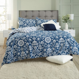 Deyongs Ornamental Floral Tile Reversible Double Duvet Set