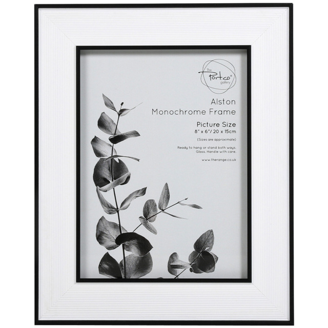 The Port. Co Gallery Alston Monochrome Mounted Photo Frame 8 x 6 inch
