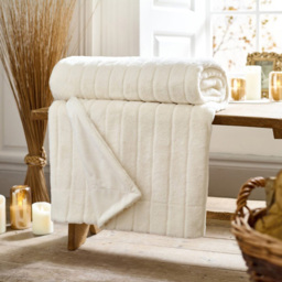 Deyongs Hockley Throw Cream 150 x 200cm - thumbnail 2