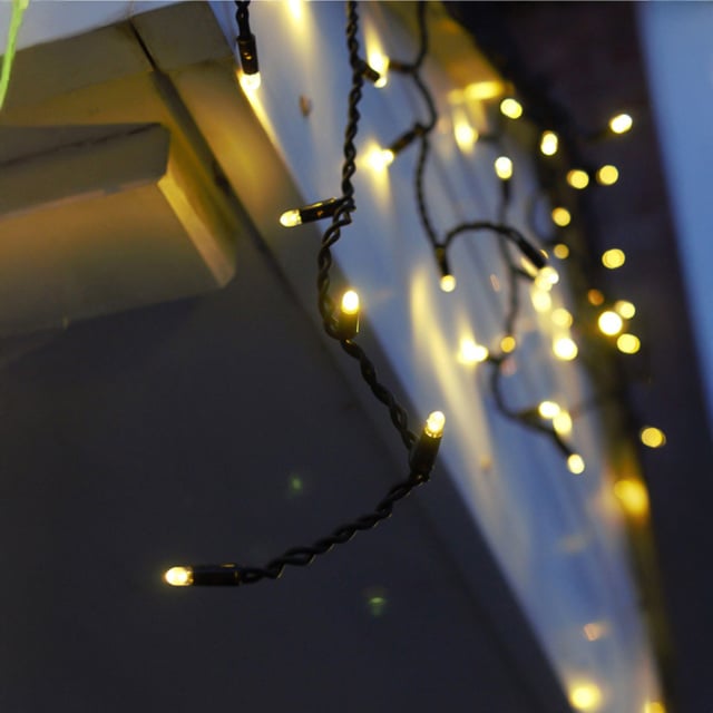 Eagle Connect Warm White 120 LED Icicle Light 5m - image 1