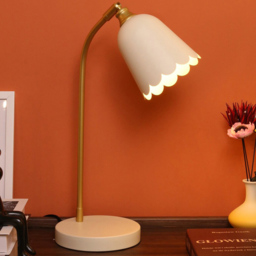 Scalloped Cream Table Lamp - thumbnail 2