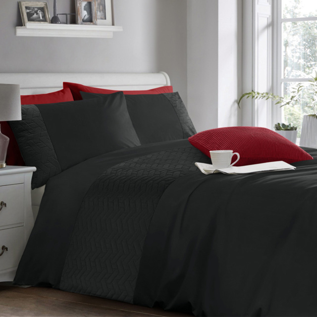 Velosso Black King Size Quilted Geo Duvet and Pillowcase Set - image 1