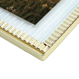 Gold Fluted Arch Easel Frame - thumbnail 4
