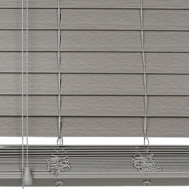 Ashwood Grey Oak Venetian Blind 90 x 160cm - image 1