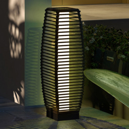 Outsunny Grey LED Solar Floor Lamp - thumbnail 2