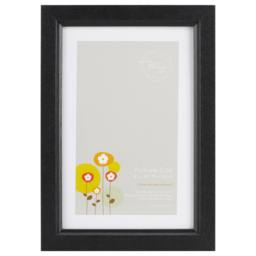 The Port Gallery Ridged Black Photo Frame 6 x 4 inch