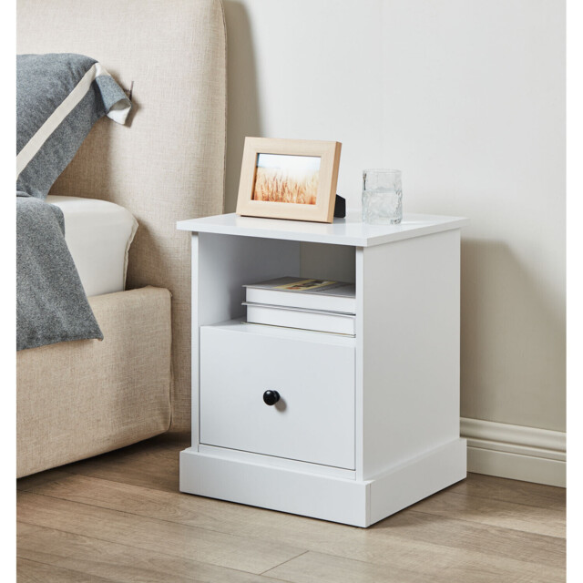 Windsor Bedside Table - image 1
