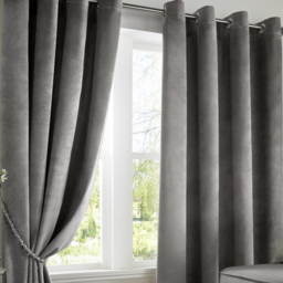 Alan Symonds Velvet Blackout Ring Top Eyelet Curtains Silver 117 x 183cm - thumbnail 2