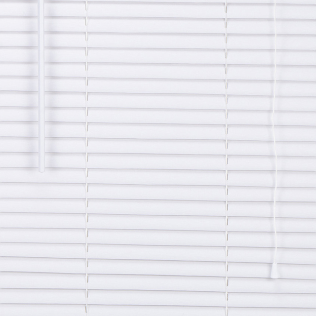 White PVC Wood Effect Venetian Blind 120 x 152cm - image 1