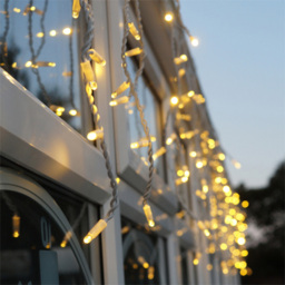 Eagle Connect 360 Warm White LED White Cable Icicle Light 13m